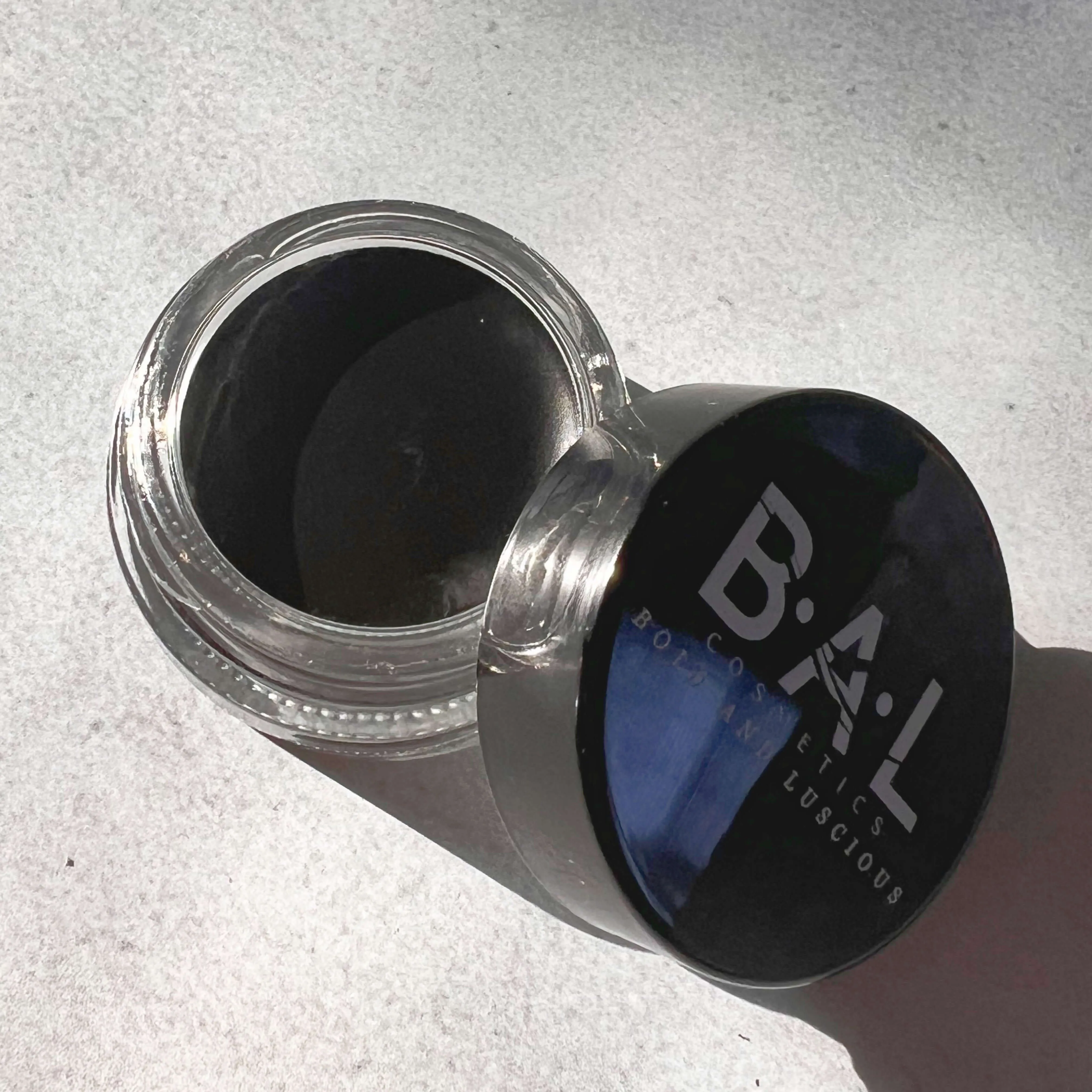 Brilliant Ink Gel Eyeliner- Black